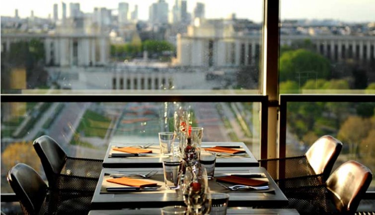 Resultado de imagen para desayuno desde la torre eiffel